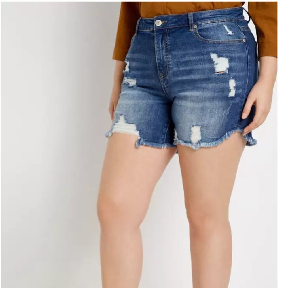 Eloquii Distressed Denim Short- Black